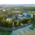 Radisson Blu Hotel 4*