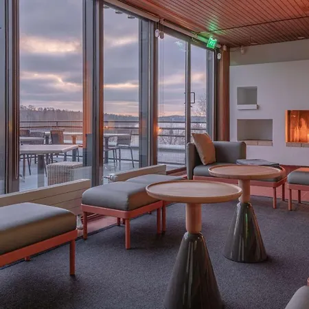 Ξενοδοχείο Radisson Blu 4*
