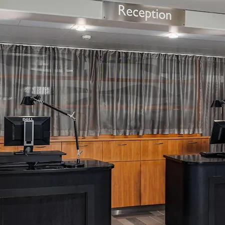 Radisson Blu Hotelli 4*